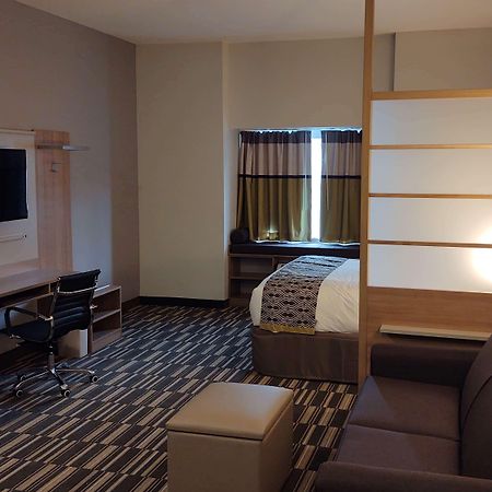 Microtel Inn & Suites By Wyndham Liberty/Ne Kansas City Area Exteriör bild