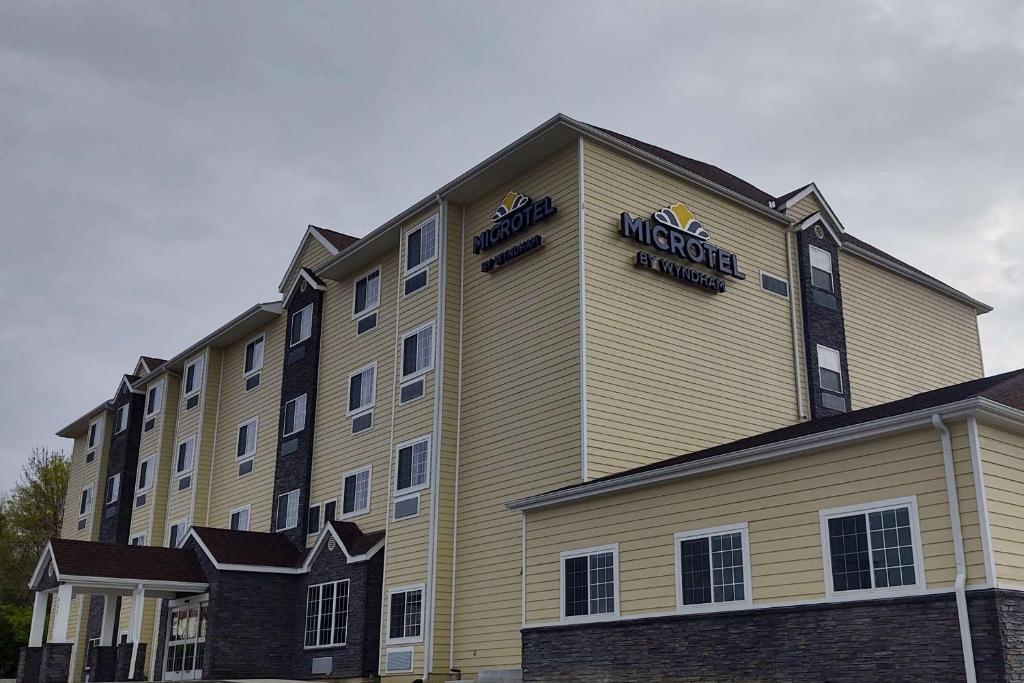 Microtel Inn & Suites By Wyndham Liberty/Ne Kansas City Area Exteriör bild